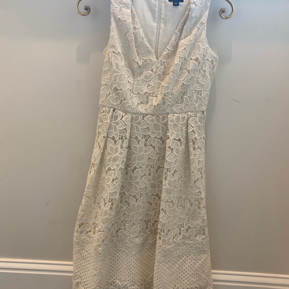 Ann Taylor Ivory Lace Sleeveless Top